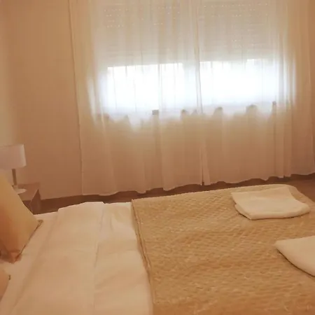 Cascaisintra Apartment *