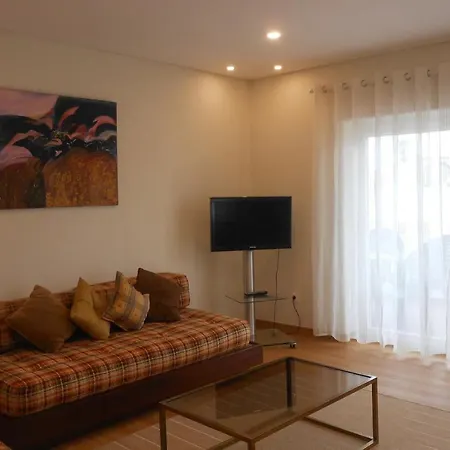 Cascaisintra Apartment *